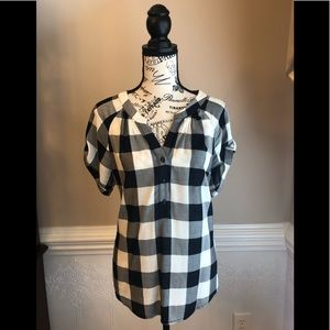 Market & Spruce Navy and White Gingham Top